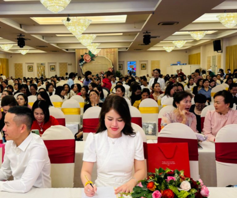 Tham dự hội thảo chuyên ngành